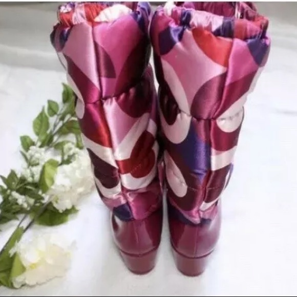 Coach Charm Signature Logo Quilted Pink Boots 8.5 - Picture 5 of 8